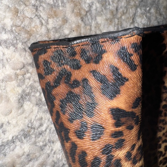 Leopard Print Shoulder Bag - Picture 2 of 7